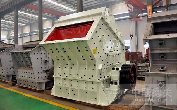 四川反擊破碎機(jī)現(xiàn)場視頻圖片