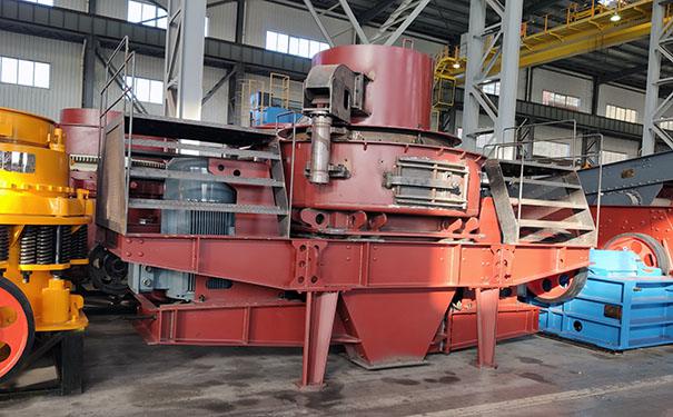 寧夏多缸液壓圓錐破碎機現場視頻圖片