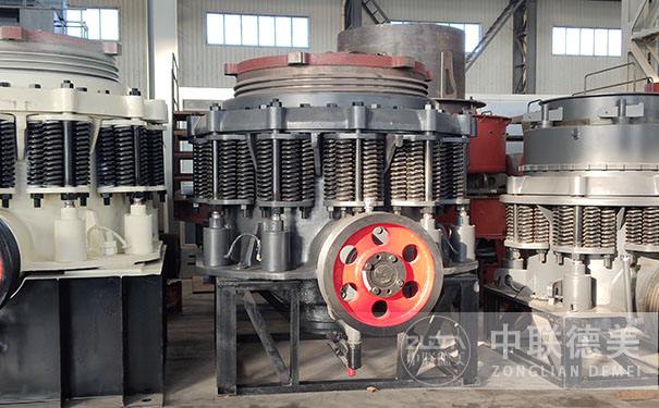 廣西多缸液壓圓錐破碎機現場視頻圖片