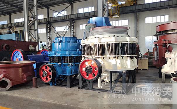 江蘇多缸液壓圓錐破碎機現場視頻圖片