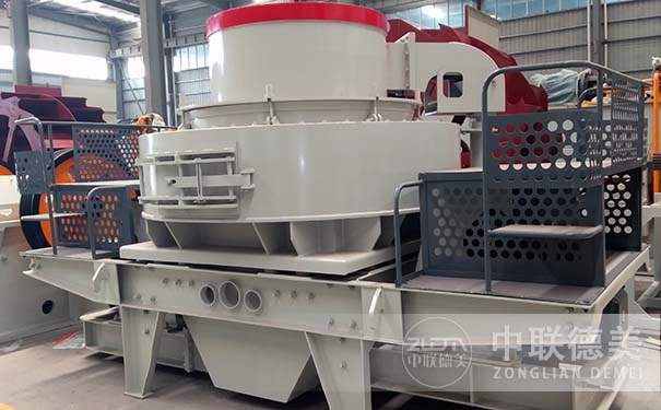 立式?jīng)_擊式破碎機(jī)