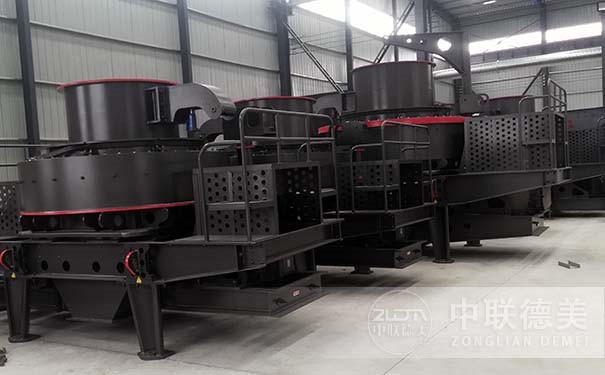 對輥制砂機(jī)